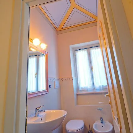 Il Vicolo Relais 4* シローロ